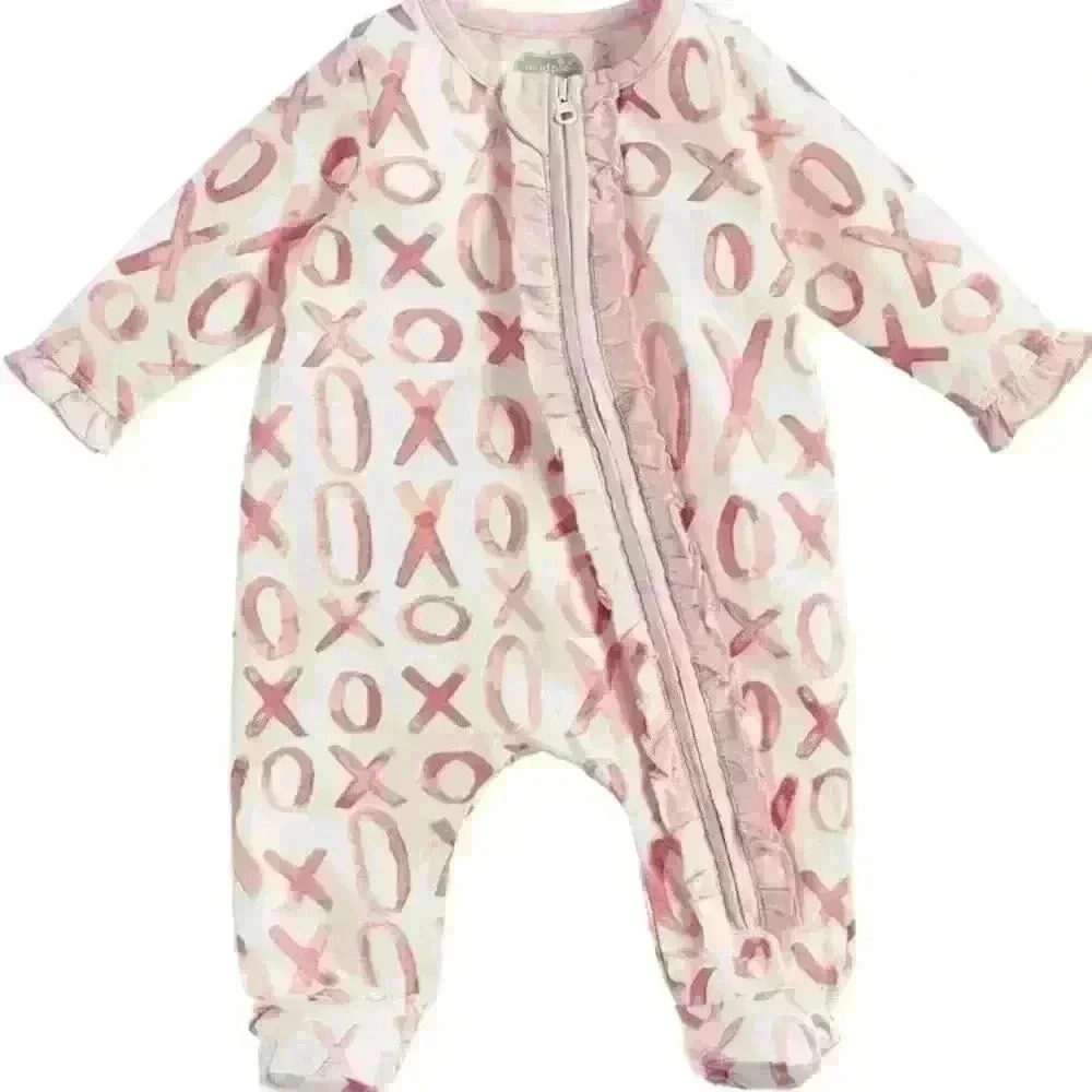 Mudpie xoxo onesie size 0-3 months